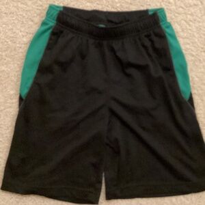 Old Navy active shirts with pockets